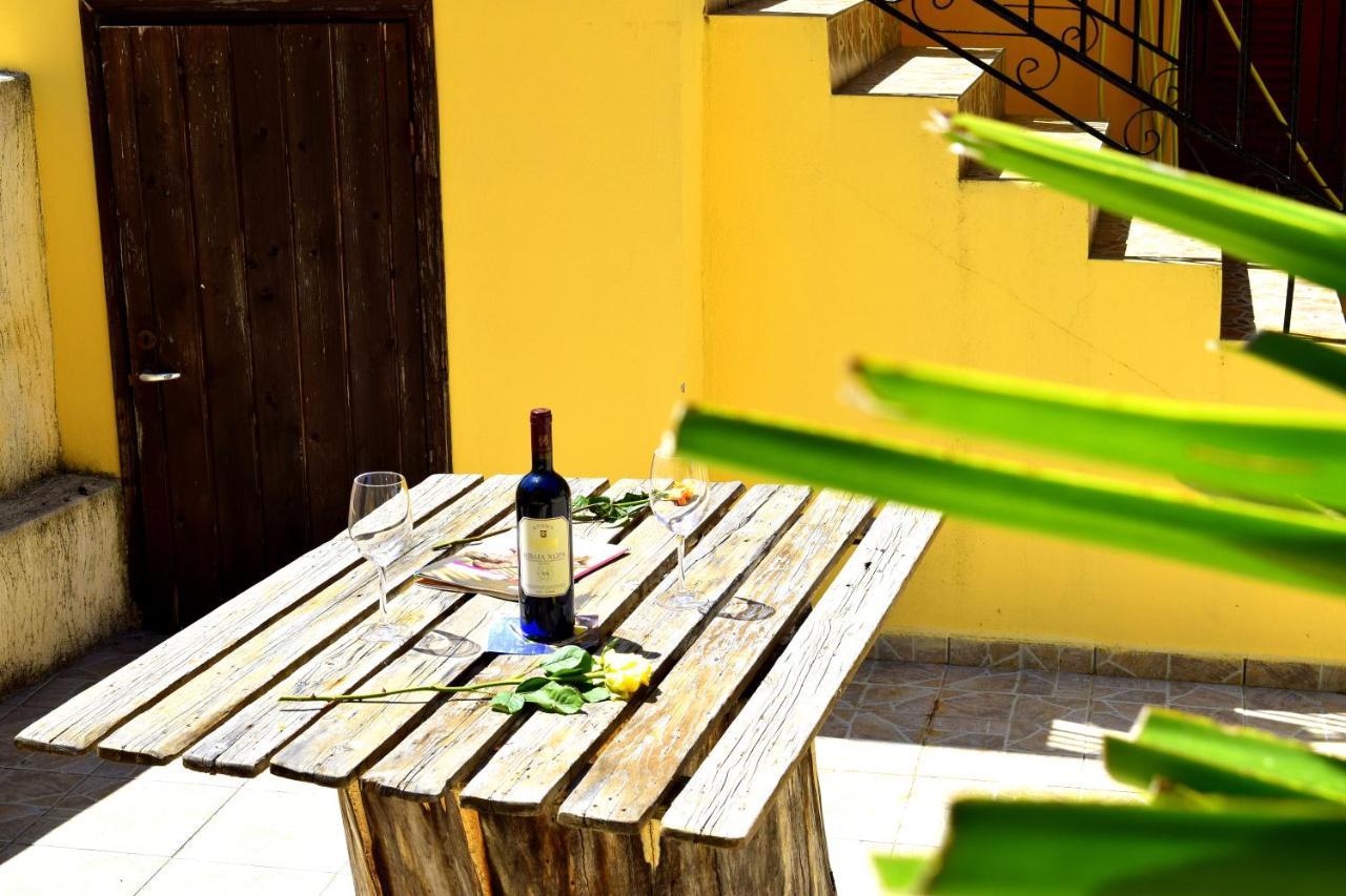 Dourios Ippos Apartments Φρίκες Εξωτερικό φωτογραφία