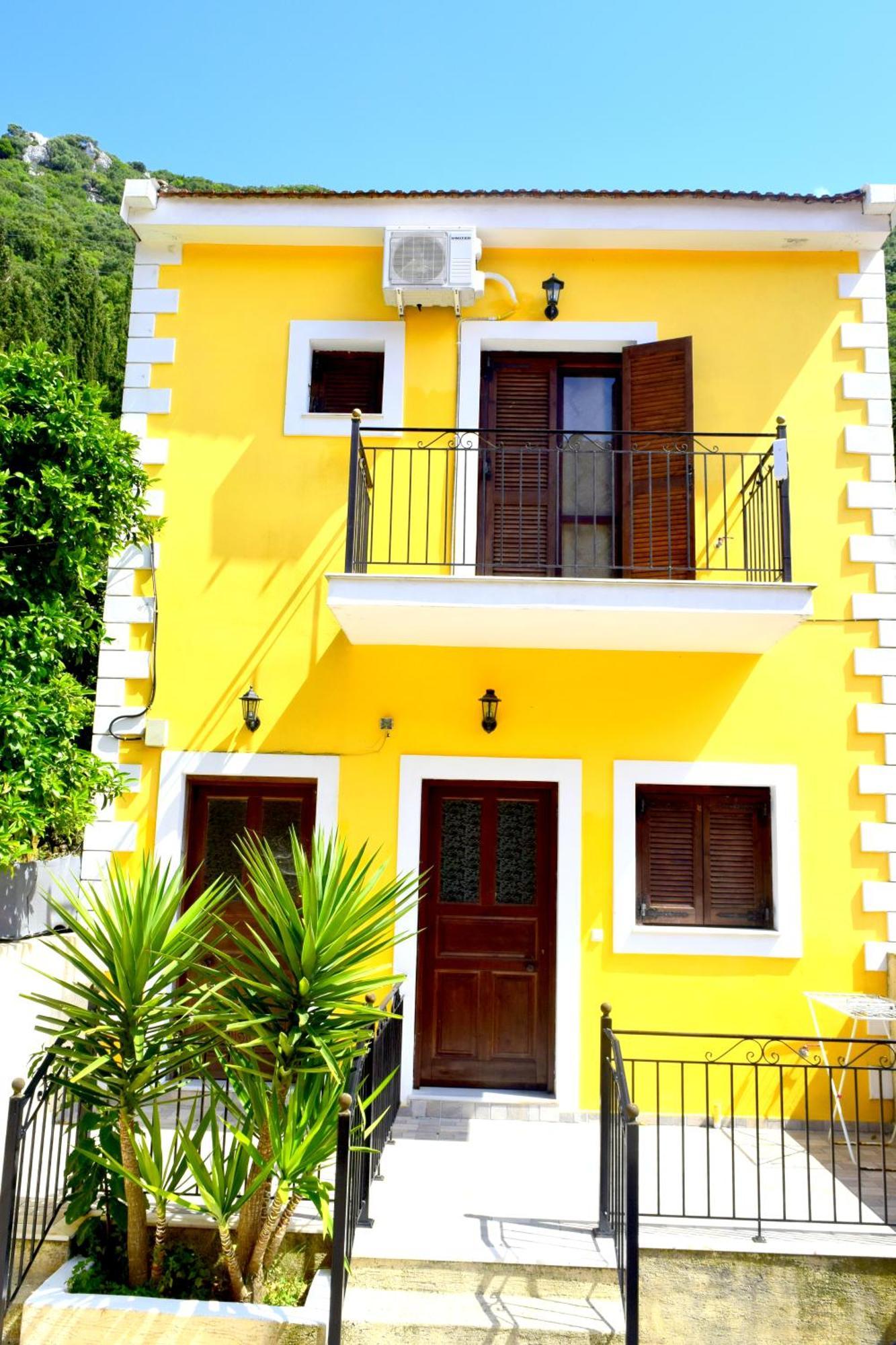 Dourios Ippos Apartments Φρίκες Εξωτερικό φωτογραφία