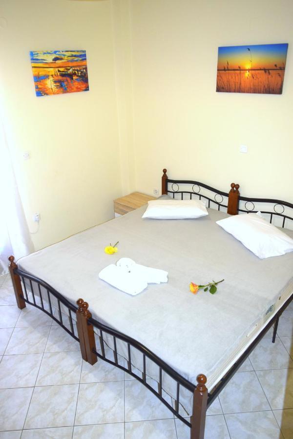 Dourios Ippos Apartments Φρίκες Εξωτερικό φωτογραφία