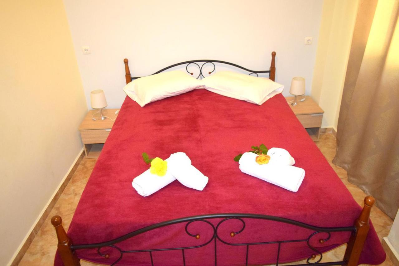 Dourios Ippos Apartments Φρίκες Εξωτερικό φωτογραφία